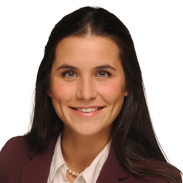 Headshot of Alicia Guindulain